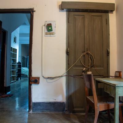 Interconnected Bedrooms With Multiple Access Through Doors