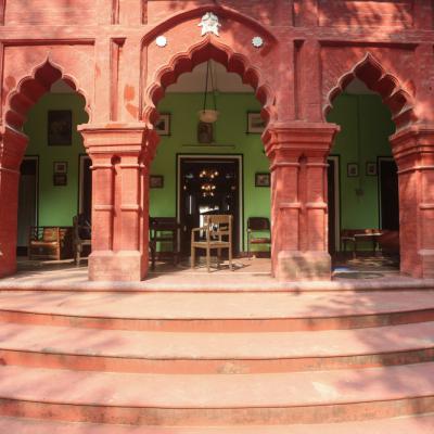 A Close Resemblance To The Indo Saracenic Manner Of The Curzon Hall1