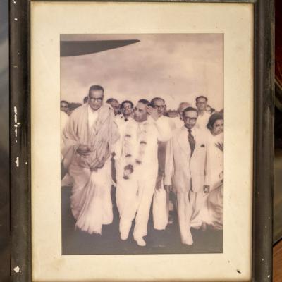 Cherished Old Photographs With Famous Personalities5