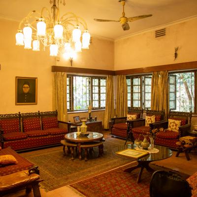 The Living Room Of The House Adorned With Old Furnitures9