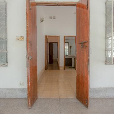 All The Rooms Are Interconnected With Multiples Doors1