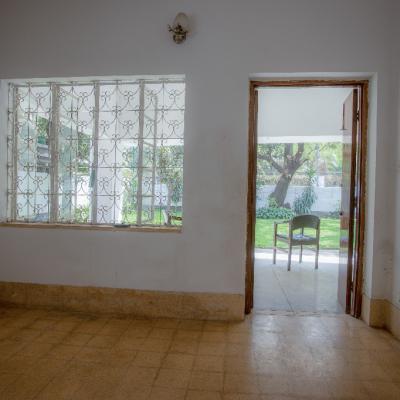This Used To Be A Bedroom With Direct Access To The Lawn